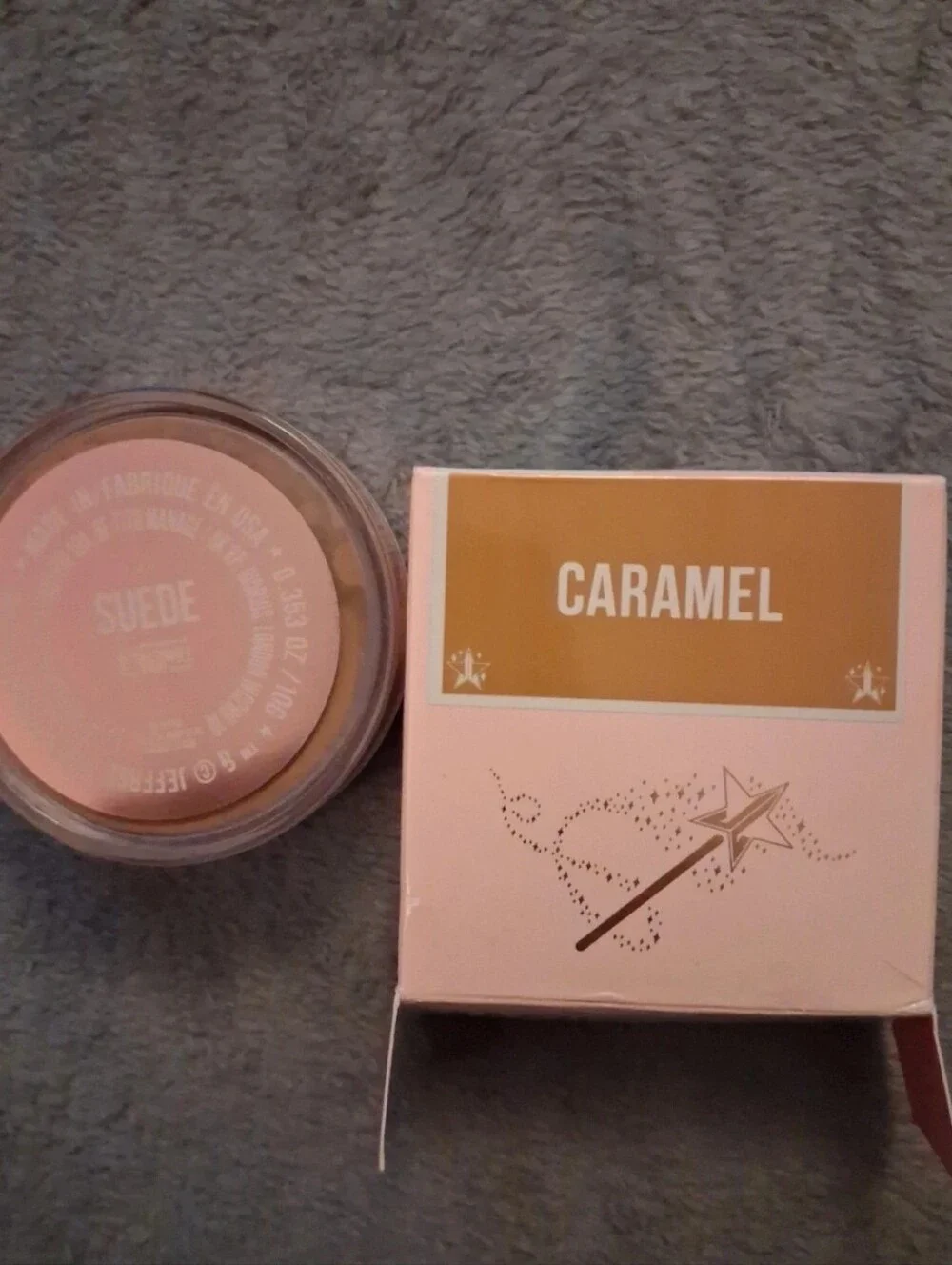 Jeffree Star Suede Luminous Setting Powder - Beige